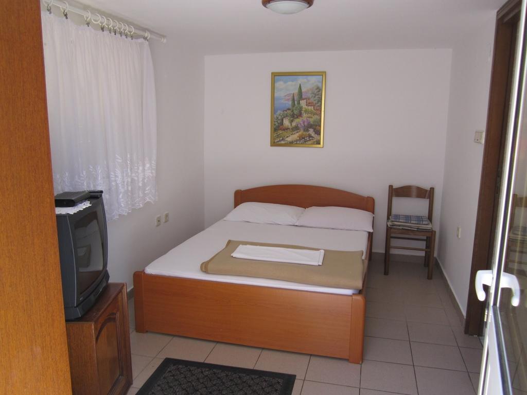 Apartments Antonia Malinska Bilik gambar