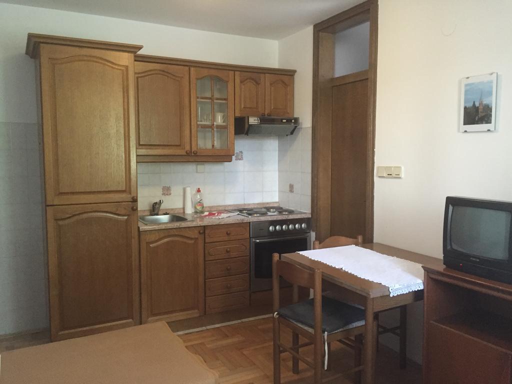 Apartments Antonia Malinska Luaran gambar
