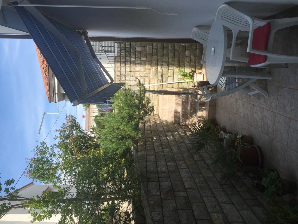 Apartments Antonia Malinska Luaran gambar