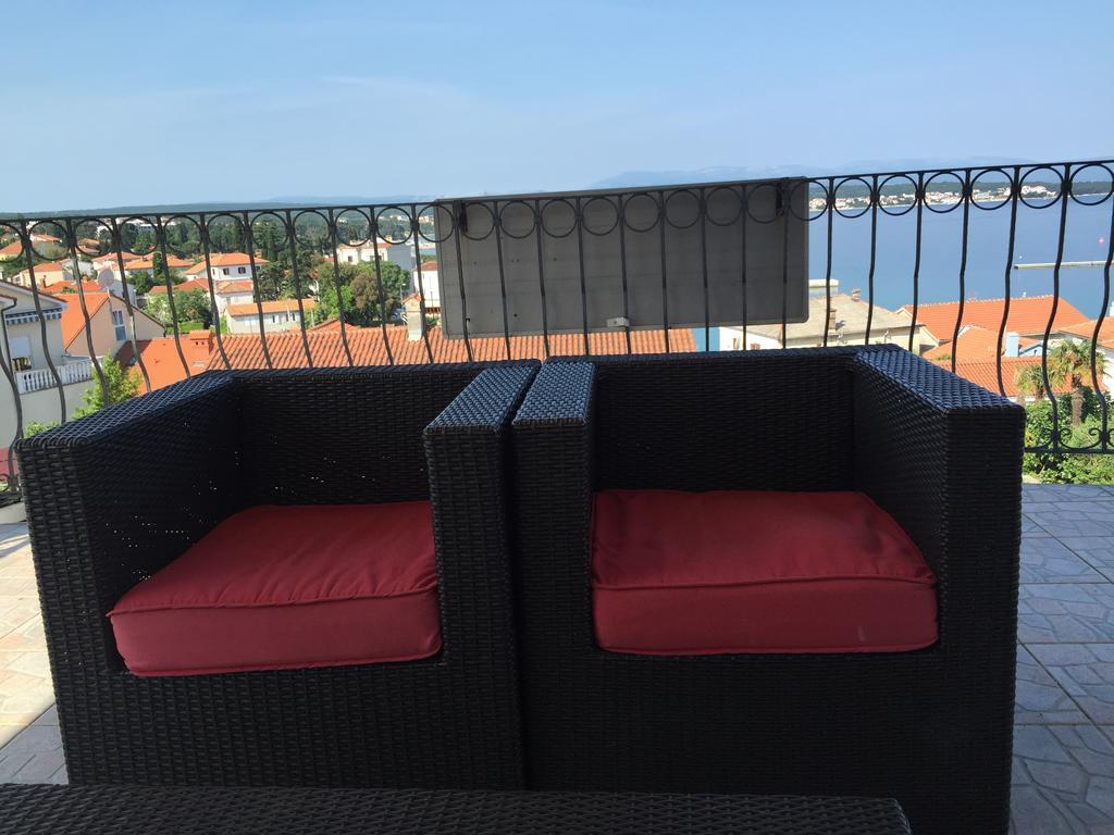 Apartments Antonia Malinska Luaran gambar