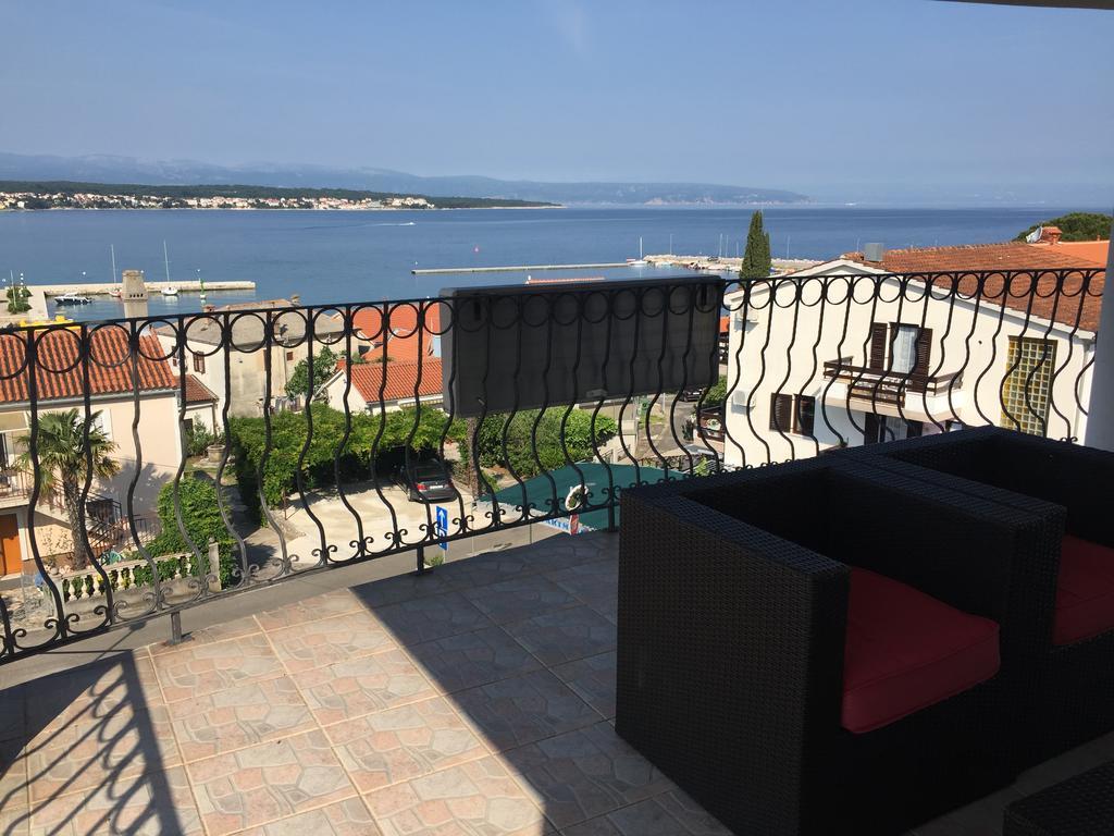 Apartments Antonia Malinska Luaran gambar